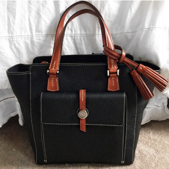 Dooney & Bourke Handbags - Dooney and Bourke Black Leather Shoulder Bag